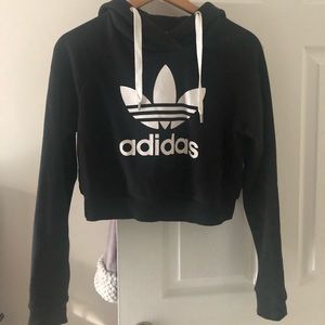 Crop Adidas sweatshirt